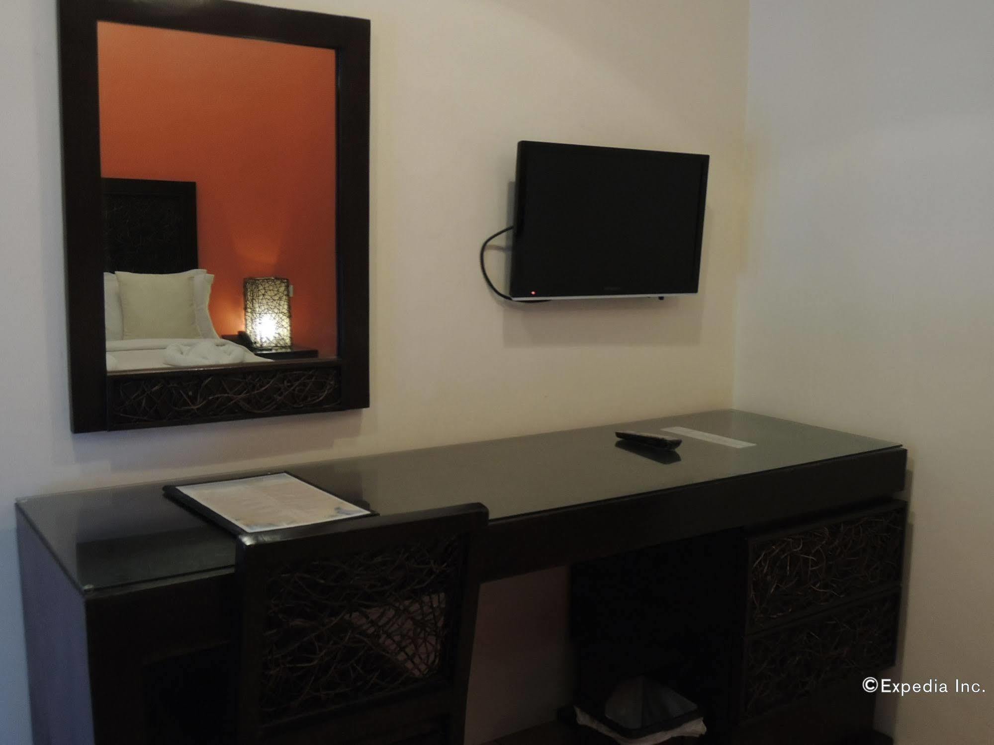 Elsalvador Beach Resort Maslog  Экстерьер фото