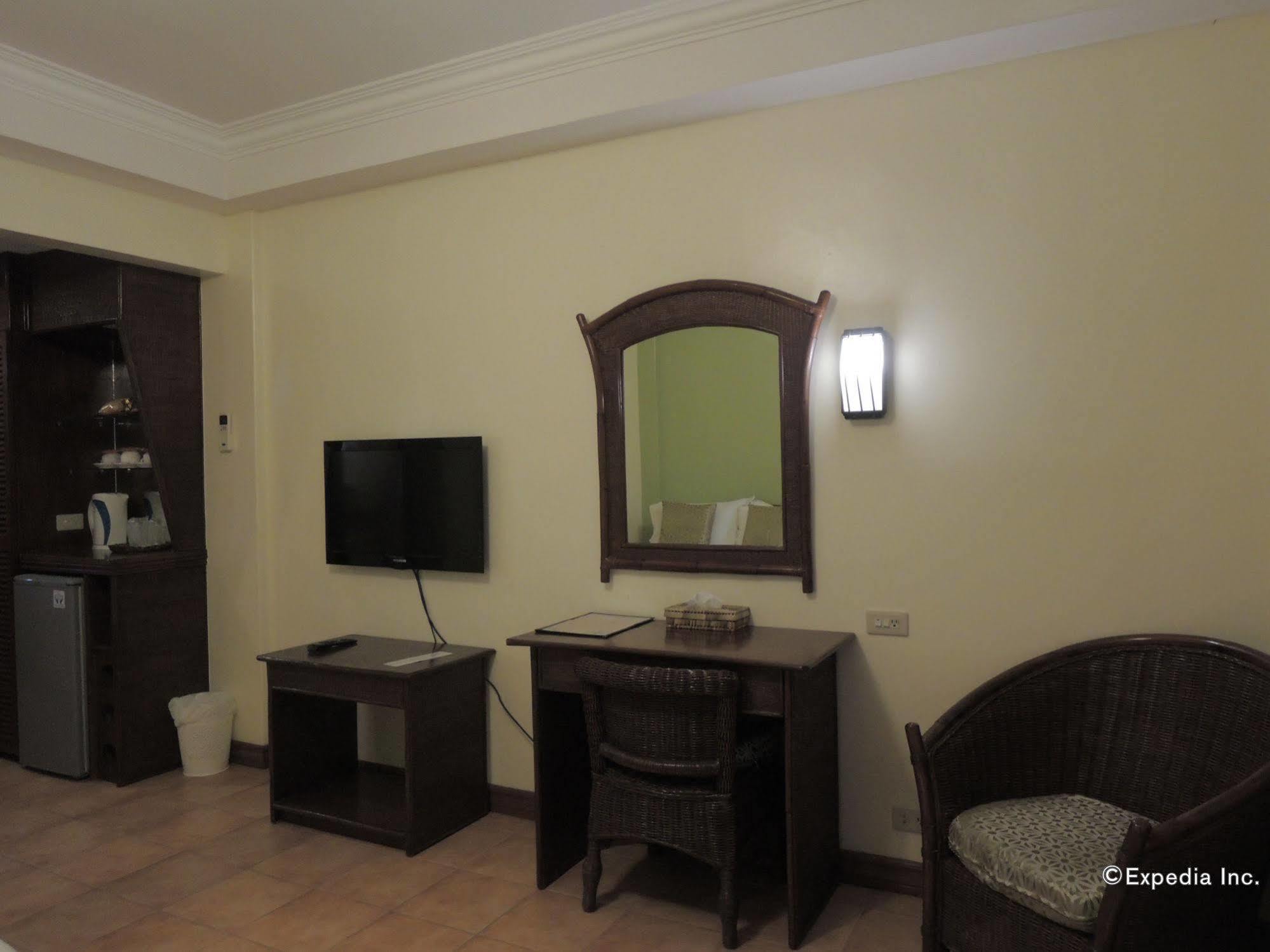 Elsalvador Beach Resort Maslog  Экстерьер фото