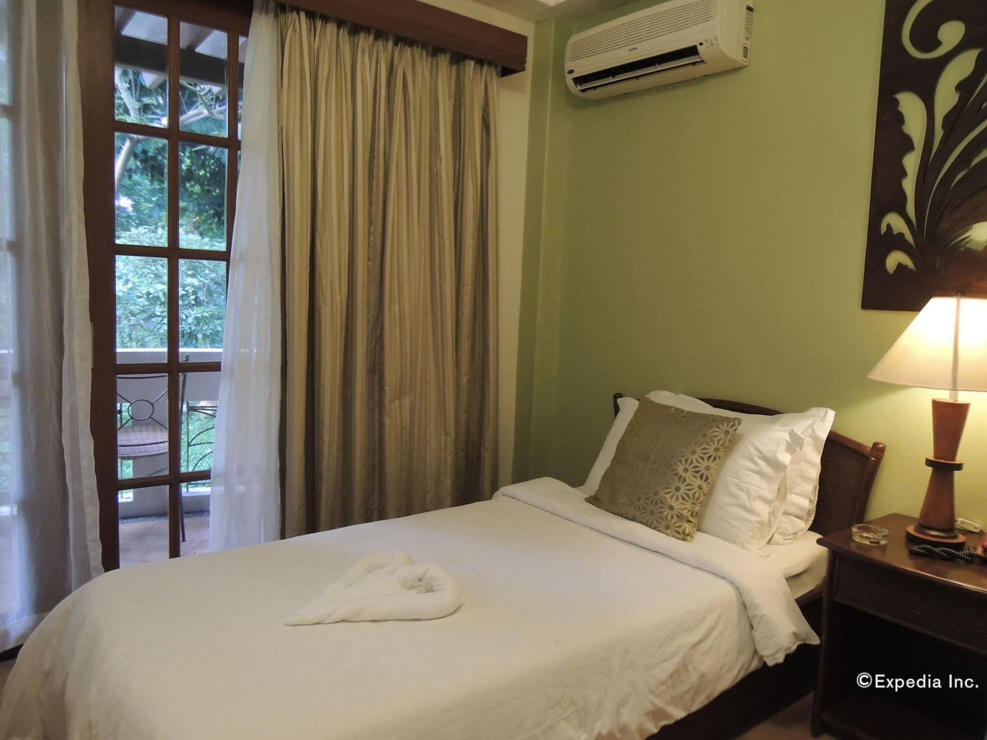 Elsalvador Beach Resort Maslog  Экстерьер фото