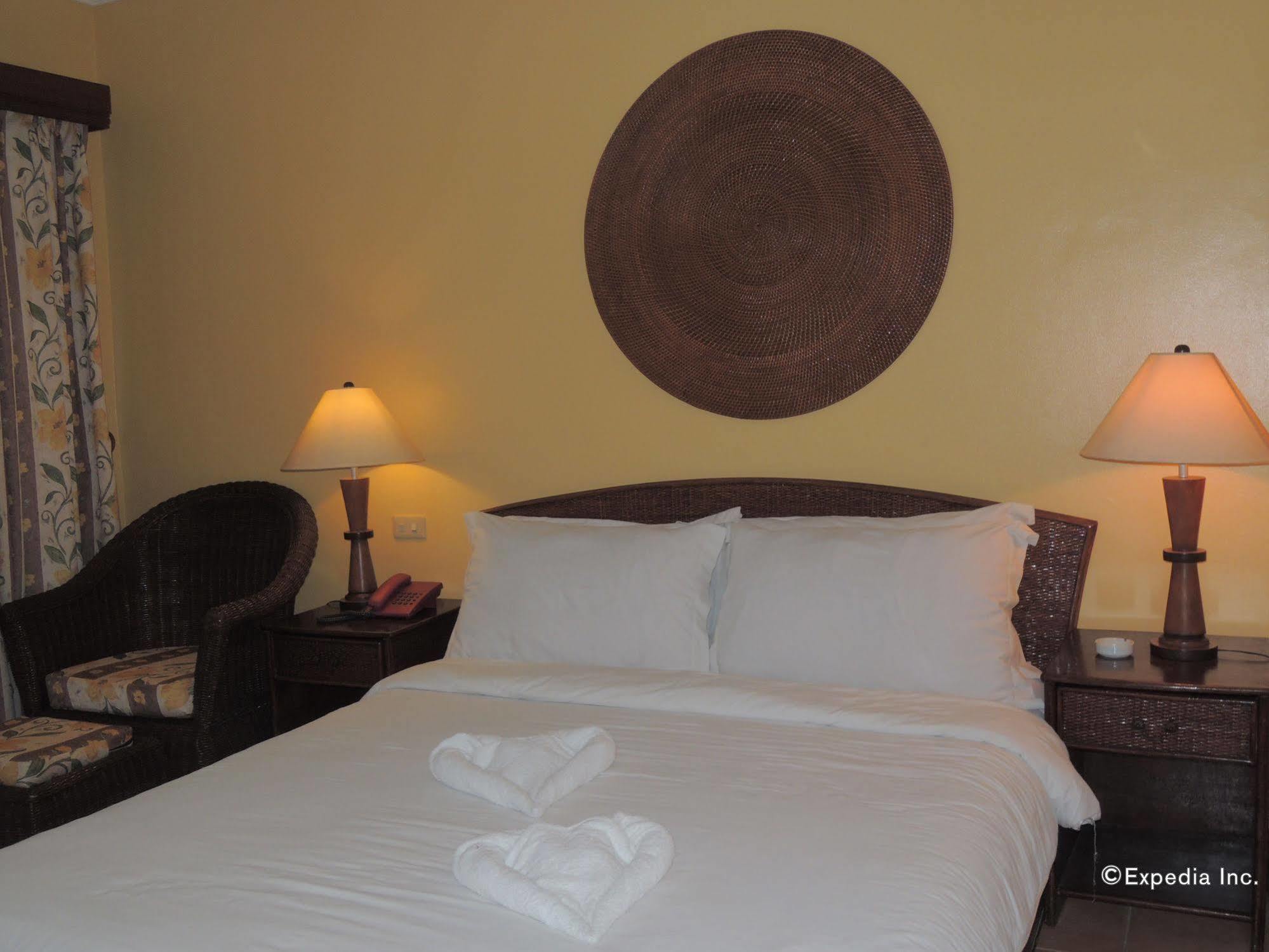 Elsalvador Beach Resort Maslog  Экстерьер фото