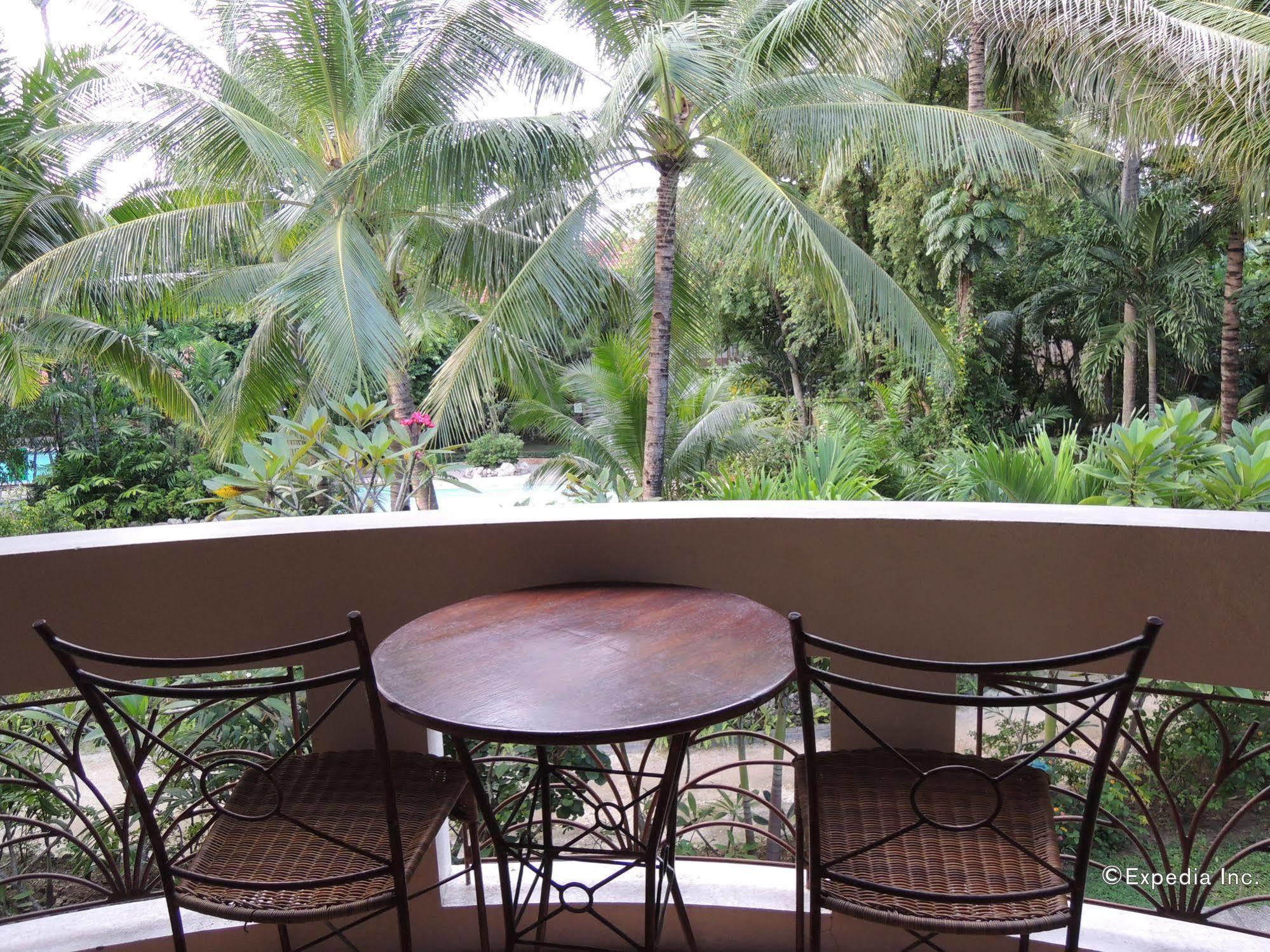 Elsalvador Beach Resort Maslog  Экстерьер фото