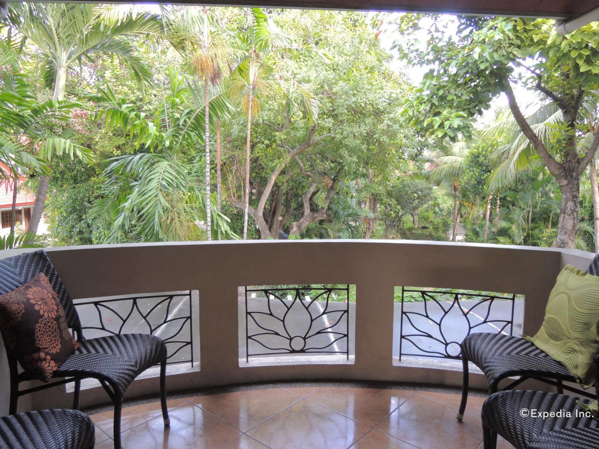 Elsalvador Beach Resort Maslog  Экстерьер фото