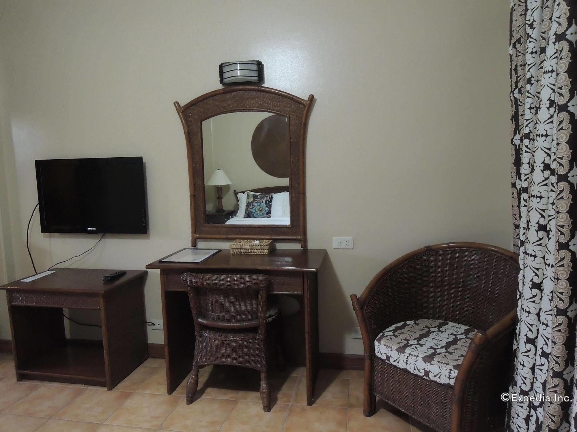 Elsalvador Beach Resort Maslog  Экстерьер фото
